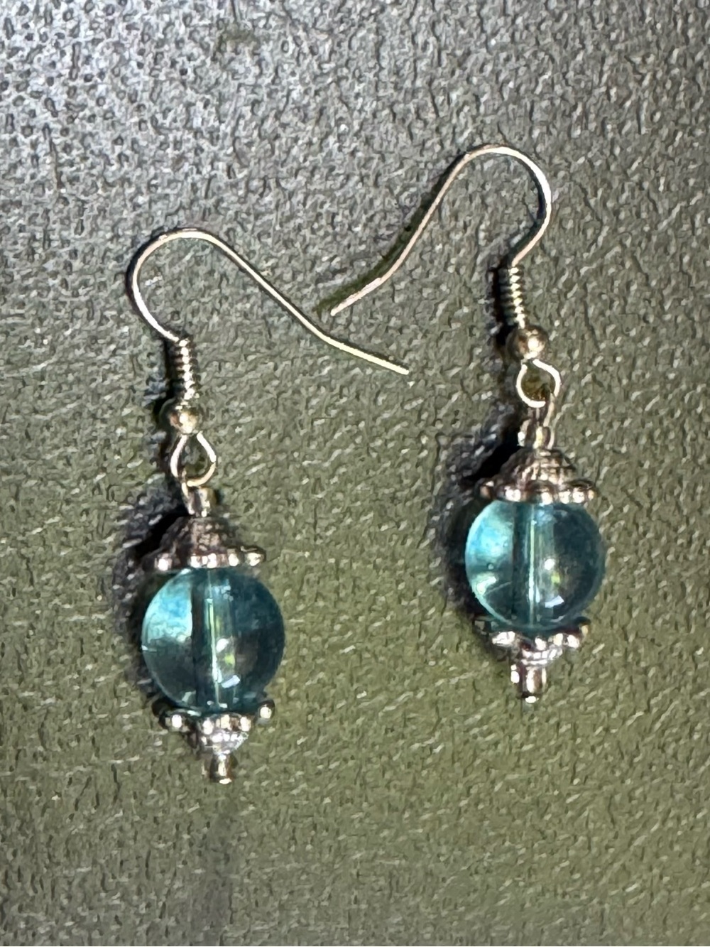 3/$15 NWT Blue Glass Bead Silver Tone Drop Dangle Earrings - Picture 3 of 3